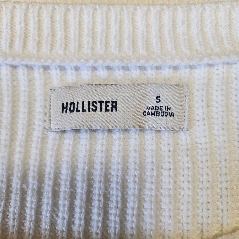 Hollister Strawberry Off-The-Shoulder Sweater Size S Whimsical Cottagecore - Picture 6 of 8